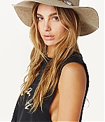 CCM-Lookbook338.jpg